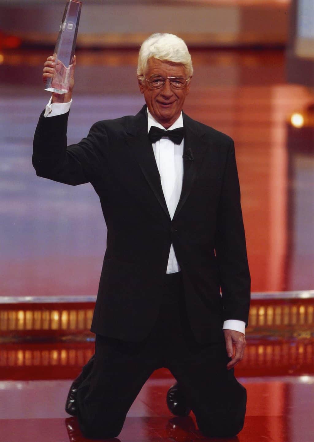 Rudi Carrell erhält den Deutschen Fernsehpreis